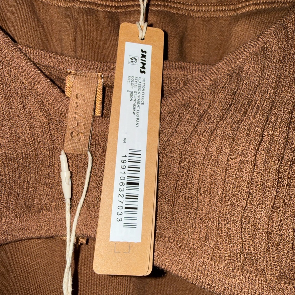 SKIMS set NWT - image 4